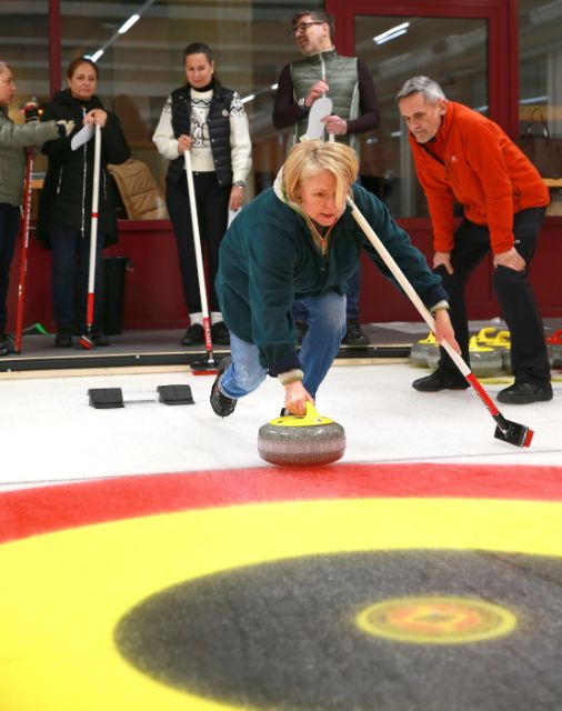 MP_Curling11