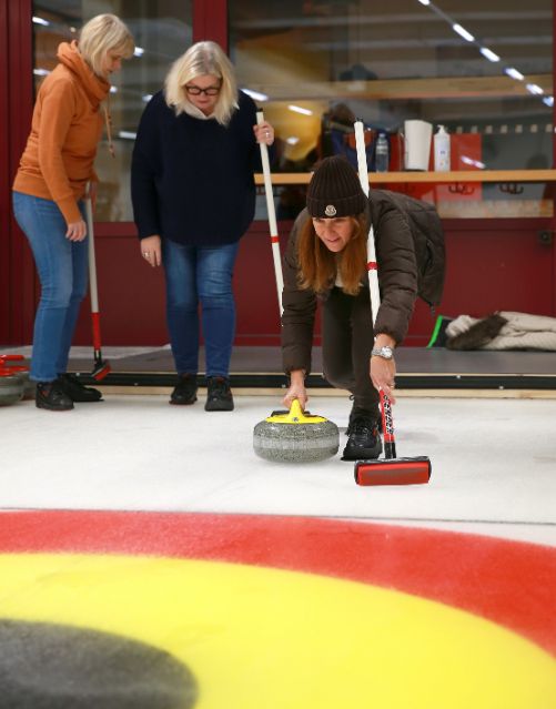MP_Curling16