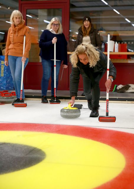 MP_Curling17