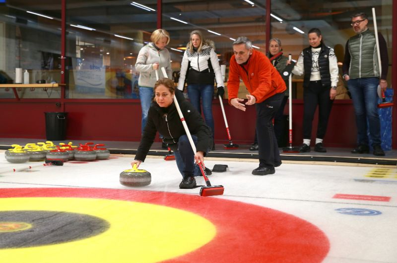 MP_Curling27