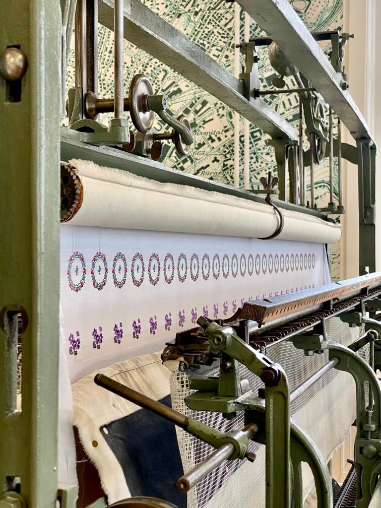 264a53d9-b000-4ae8-aed5-f05bbe622b41